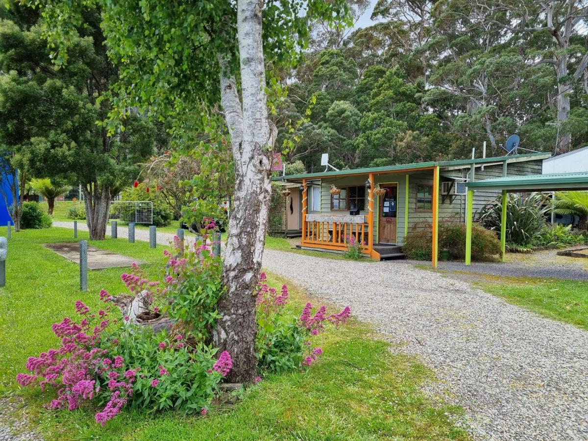 Strahan Backpackers Buitenkant foto